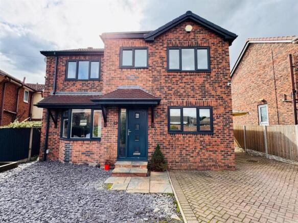 4 bed property, in Westways Rise, £330,000