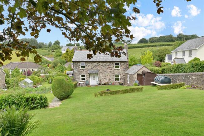 3 bed property, in Loxhore, £530,000