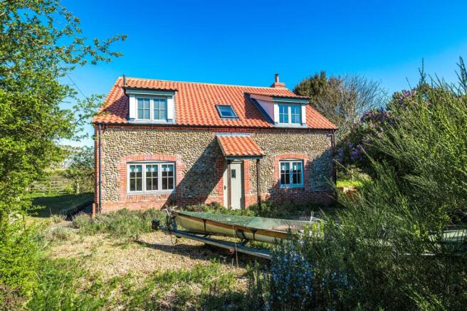 5 bed property, in Burnham Norton, £900,000