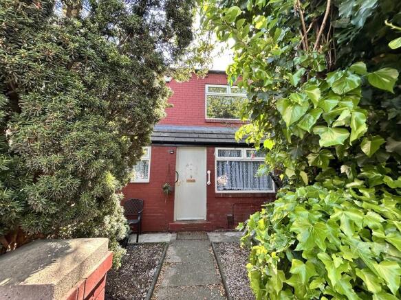 2 bed property, in Arley Place, £115,000