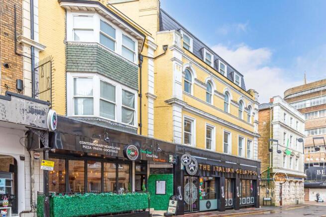 1 bed property, in Adelaide Lane, £115,000