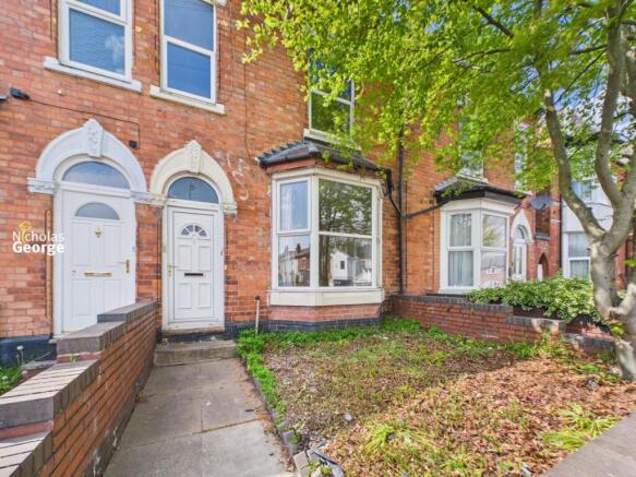 3 bed property, in Kingswood Road, £259,000