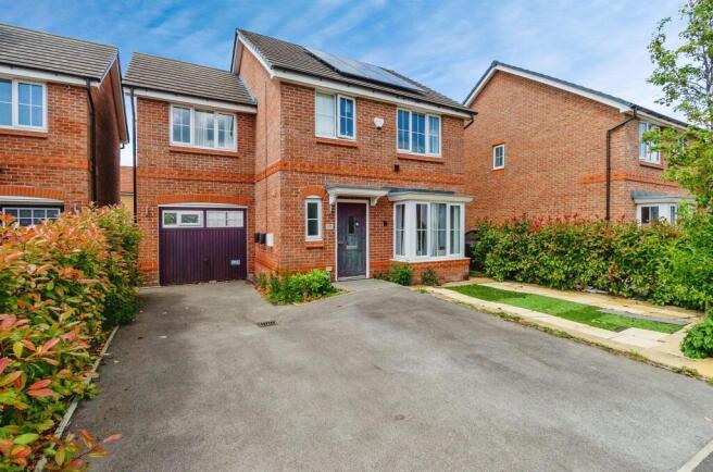 3 bed property, in Bagwall Crescent, £500,000