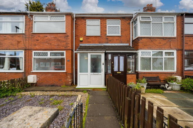 3 bed property, in Scott Avenue, £130,000