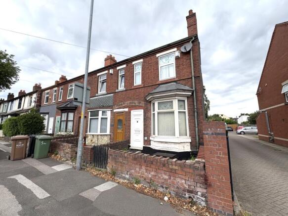 2 bed property, in Bilston Lane, £140,000