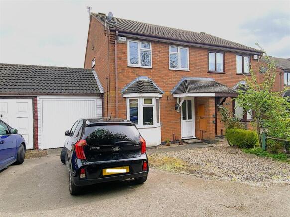 3 bed property, in Martin Drive, £265,000
