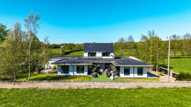 4 bed property, in Carnforth LA6, £935,000