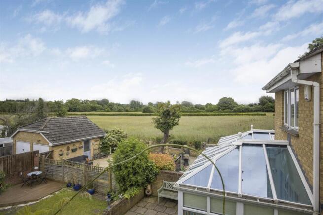 6 bed property, in Hawley Road, £750,000