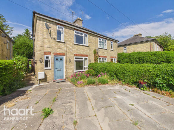 3 bed property, in Pierce Lane, £400,000