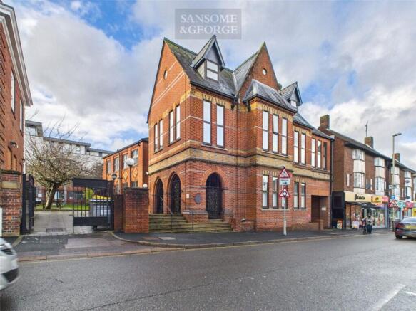 1 bed property, in New Street, £145,000