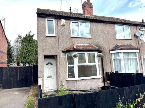 2 bed property, in Awson Street, £85,000