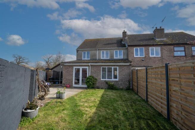 4 bed property, in 16, £280,000