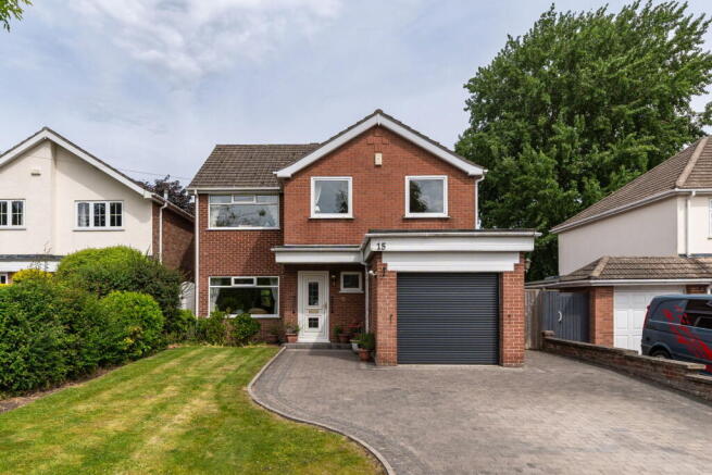 4 bed property, in Woodrow Park, £347,500