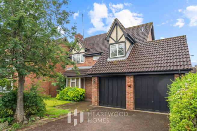 4 bed property, in Havercroft Close, £1,000,000