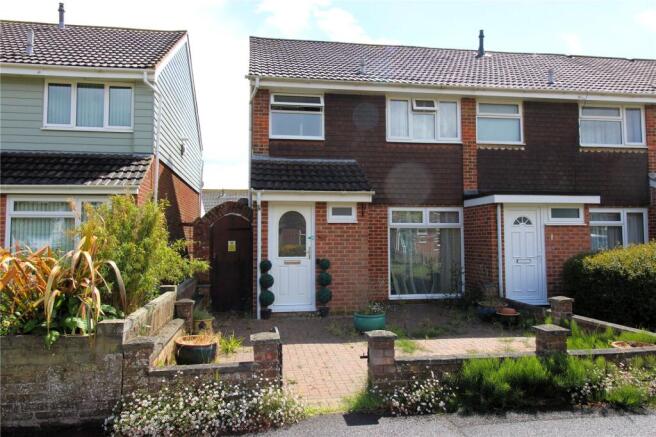3 bed property, in Kingsmead Avenue, £300,000