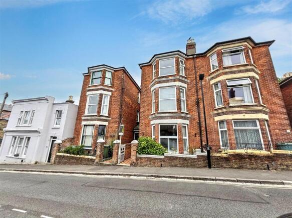 4 bed property, in Nelson Street, £399,950