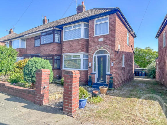 3 bed property, in Salcombe Avenue, £129,950