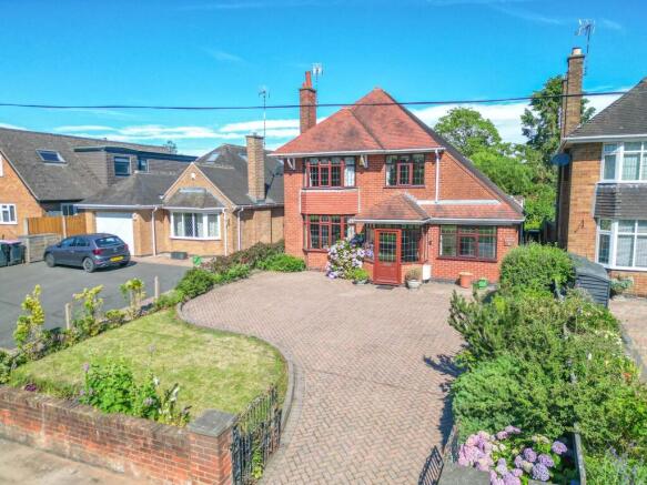 3 bed property, in Harpers Lane, £500,000