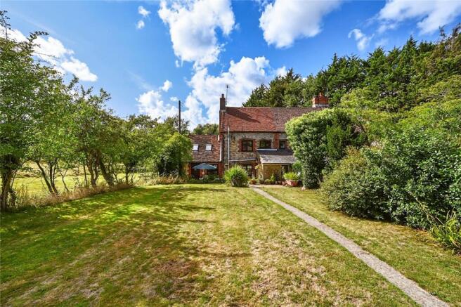 4 bed property, in London Road, £650,000