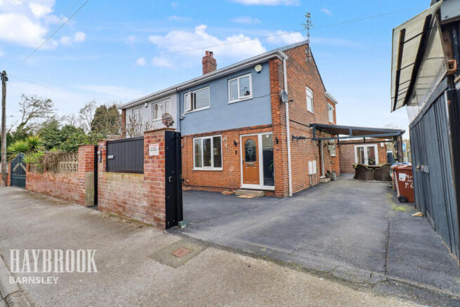 3 bed property, in Beech Road, £285,000