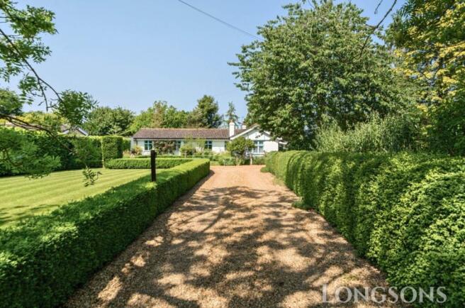 3 bed property, in Hook Lane, £475,000