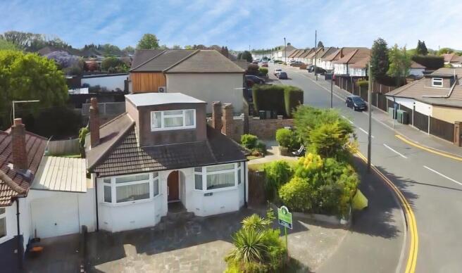 4 bed property, in Swanbridge Road, £475,000