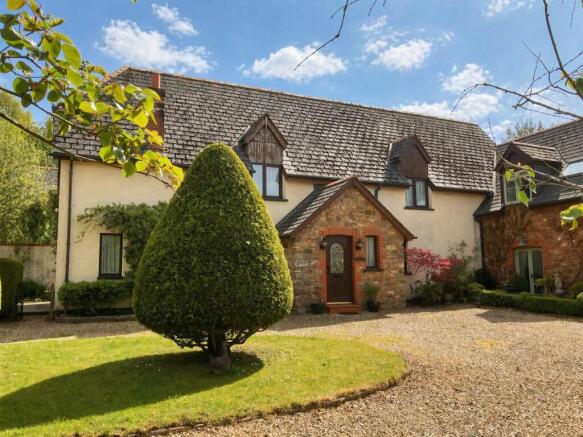 4 bed property, in Langford Budville, £750,000