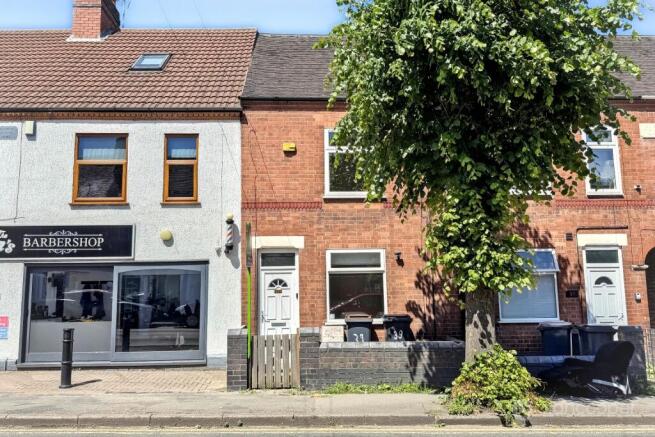 2 bed property, in Arbury Road, £140,000