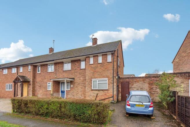3 bed property, in Stevenson Road, £550,000