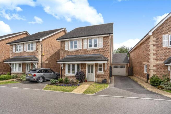 3 bed property, in West End, £650,000