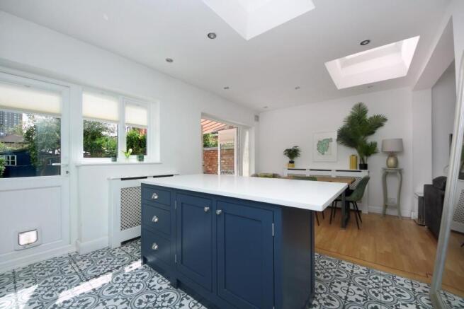 4 bed property, in Cecil Road, £890,000