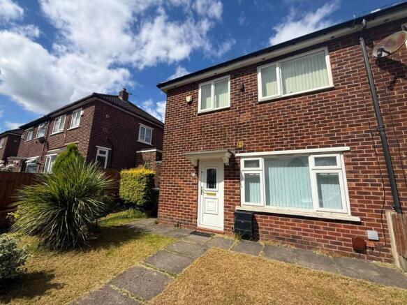 2 bed property, in Coronation Road, £199,950