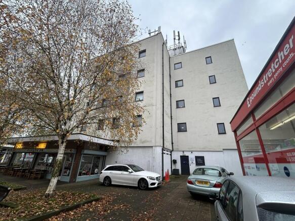 Land, in Hide Street, £20,000