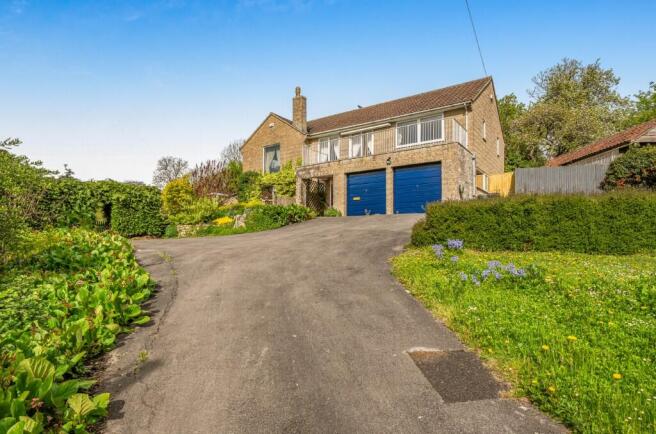 3 bed property, in Stoke Trister, £800,000