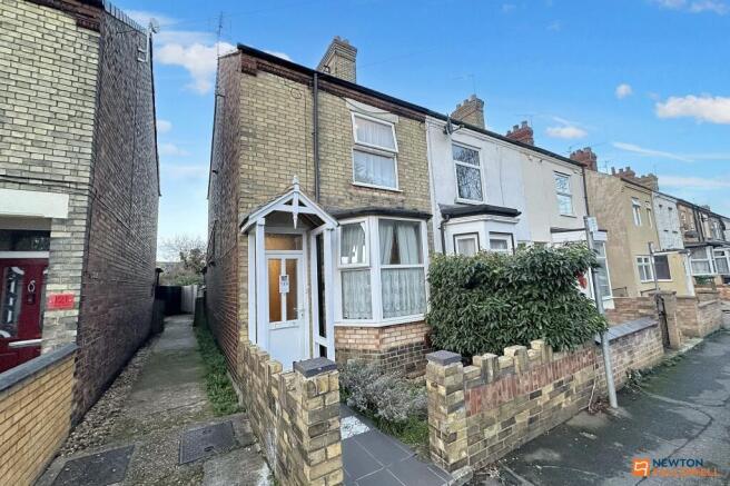 3 bed property, in Scotney Street, £200,000