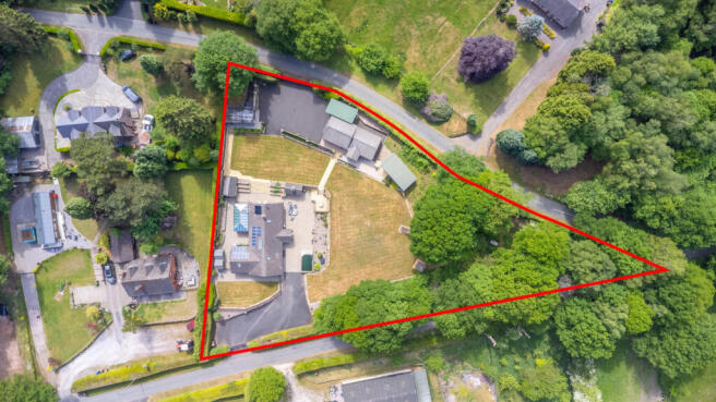 4 bed property, in Winnothdale, £900,000