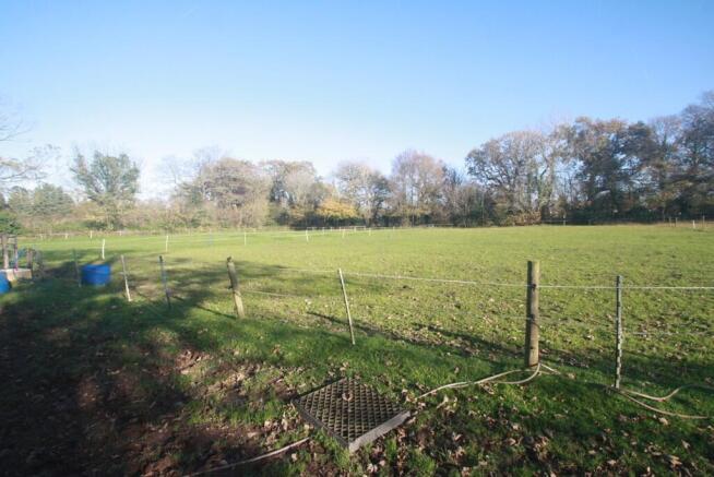 Land, in Heath Lane/Margaret's Lane, £100,000