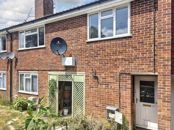 2 bed property, in Tanyard, £125,000