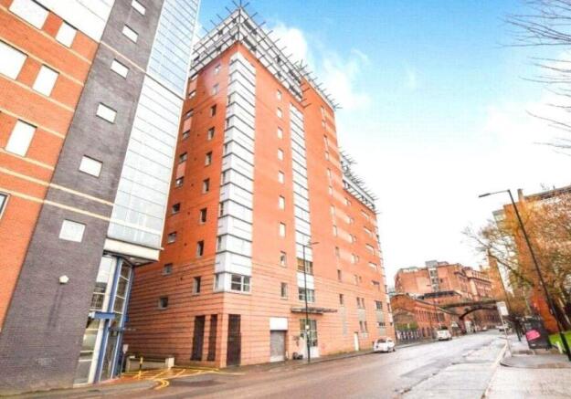 3 bed property, in Apartment 19 Montana House, £105,000