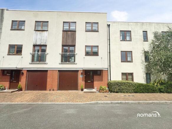 4 bed property, in Northbrook Crescent, £400,000