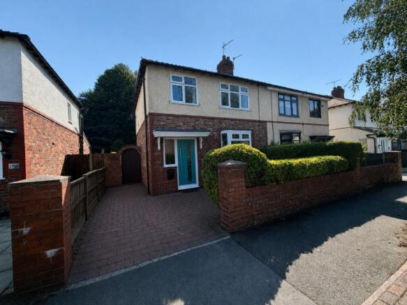 3 bed property, in St. Marys Street, £250,000