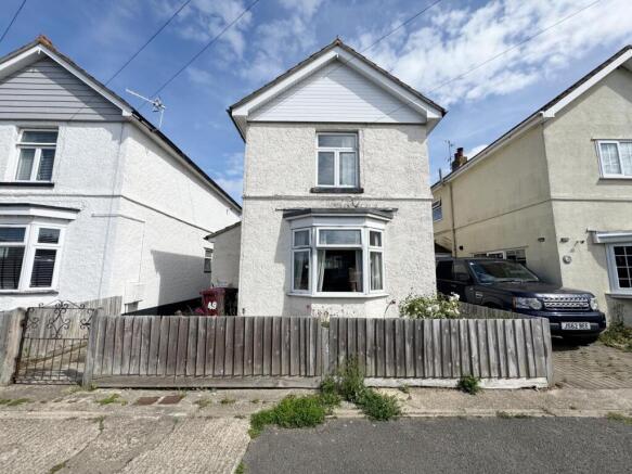 1 bed property, in Ground Floor Flat, £190,000