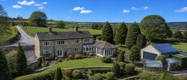 4 bed property, in Halstead Lane, £1,375,000