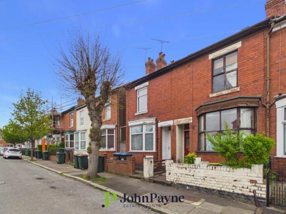 3 bed property, in Copperfield Road, £115,000