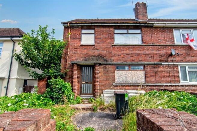 3 bed property, in Forshaw Avenue, £55,000