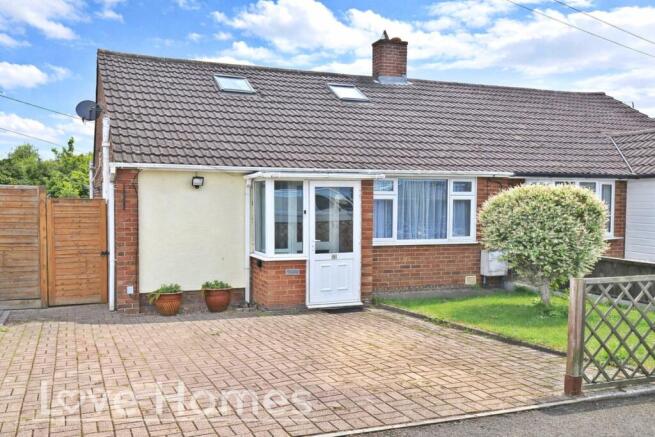 3 bed property, in Higham Gobian Road, £400,000