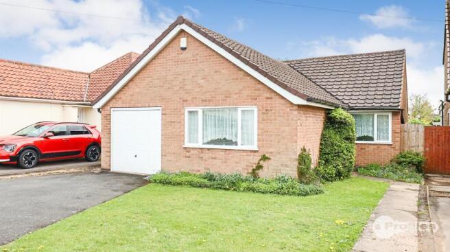 2 bed property, in Coventry Road, £350,000