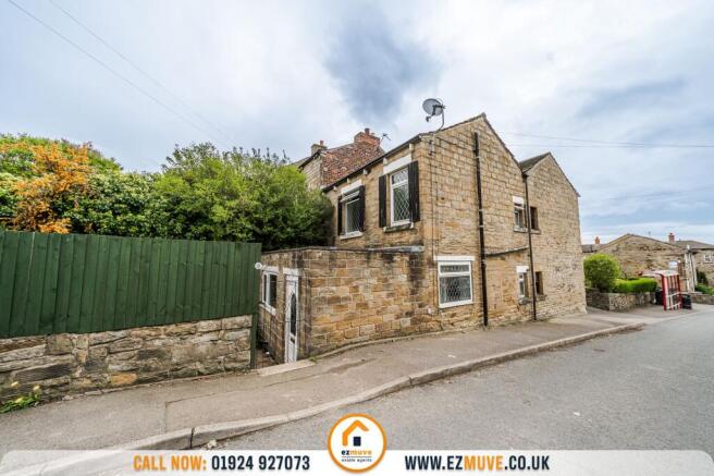 2 bed property, in Commonside, £110,000