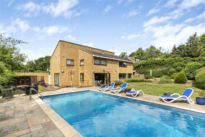 4 bed property, in Eversley Mount, £1,750,000