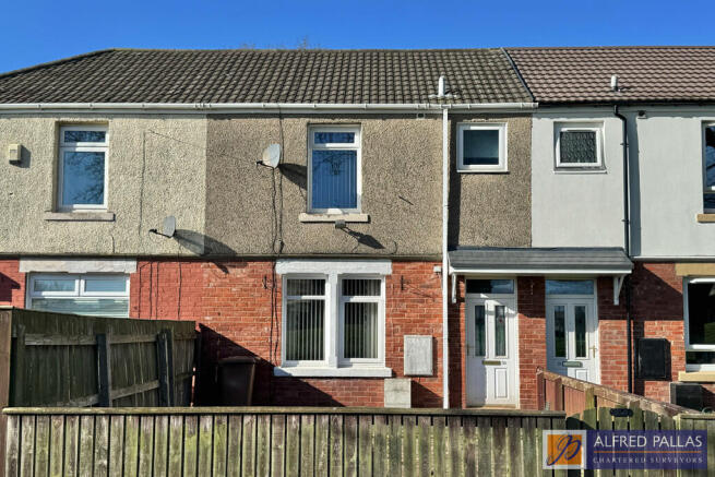 2 bed property, in The Oval, £69,950